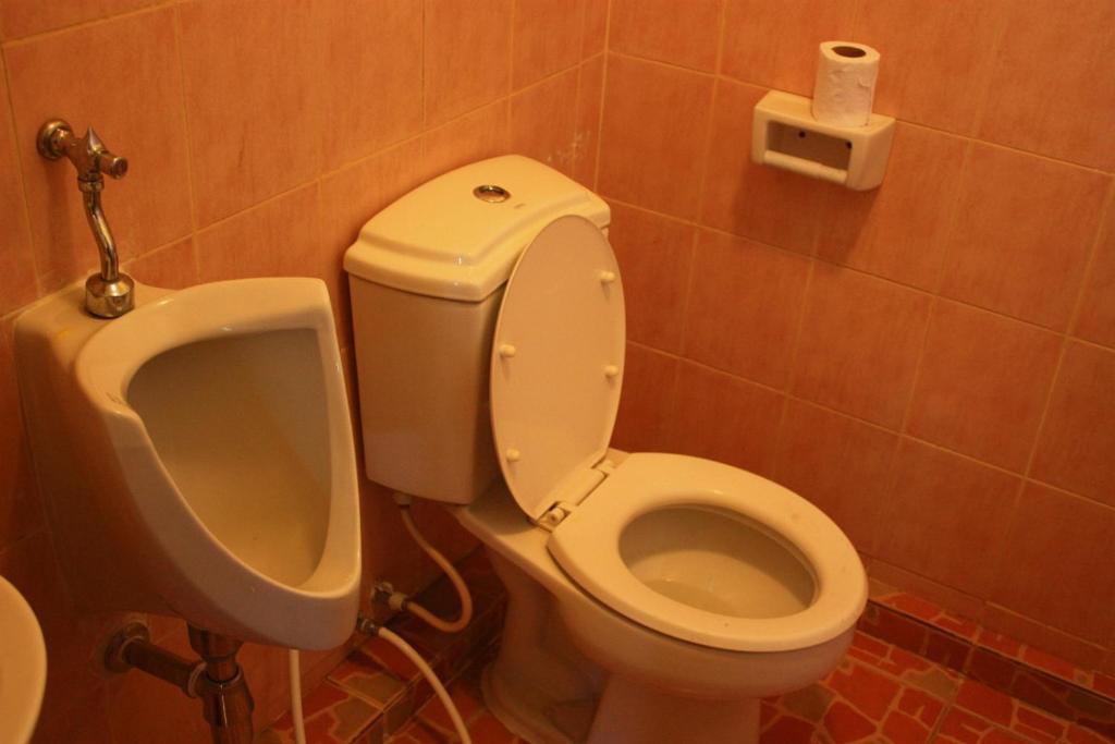 โรงแรมตีฆ้อง - Tri Gong Hotel Chiang Mai Extérieur photo