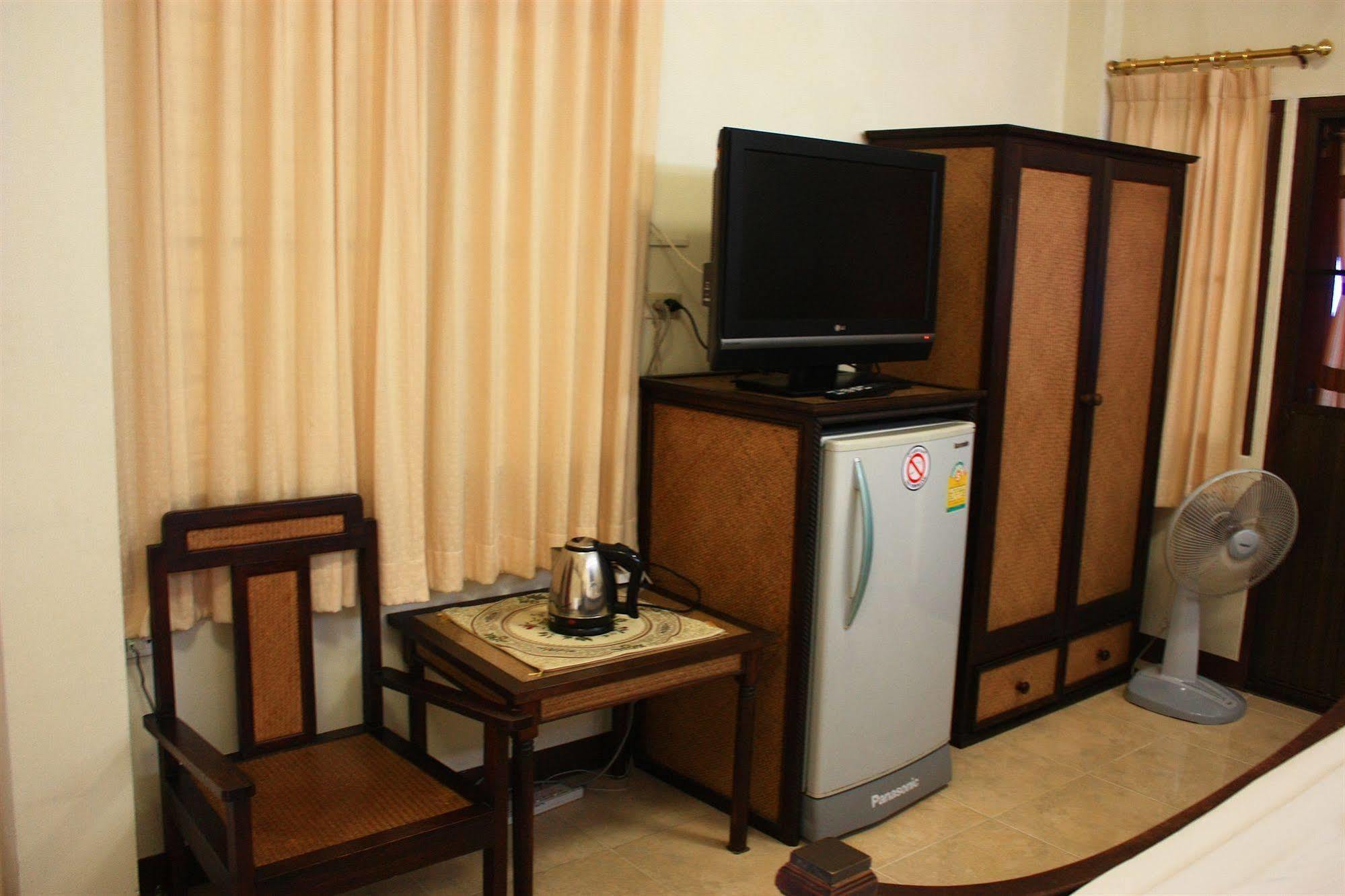 โรงแรมตีฆ้อง - Tri Gong Hotel Chiang Mai Extérieur photo